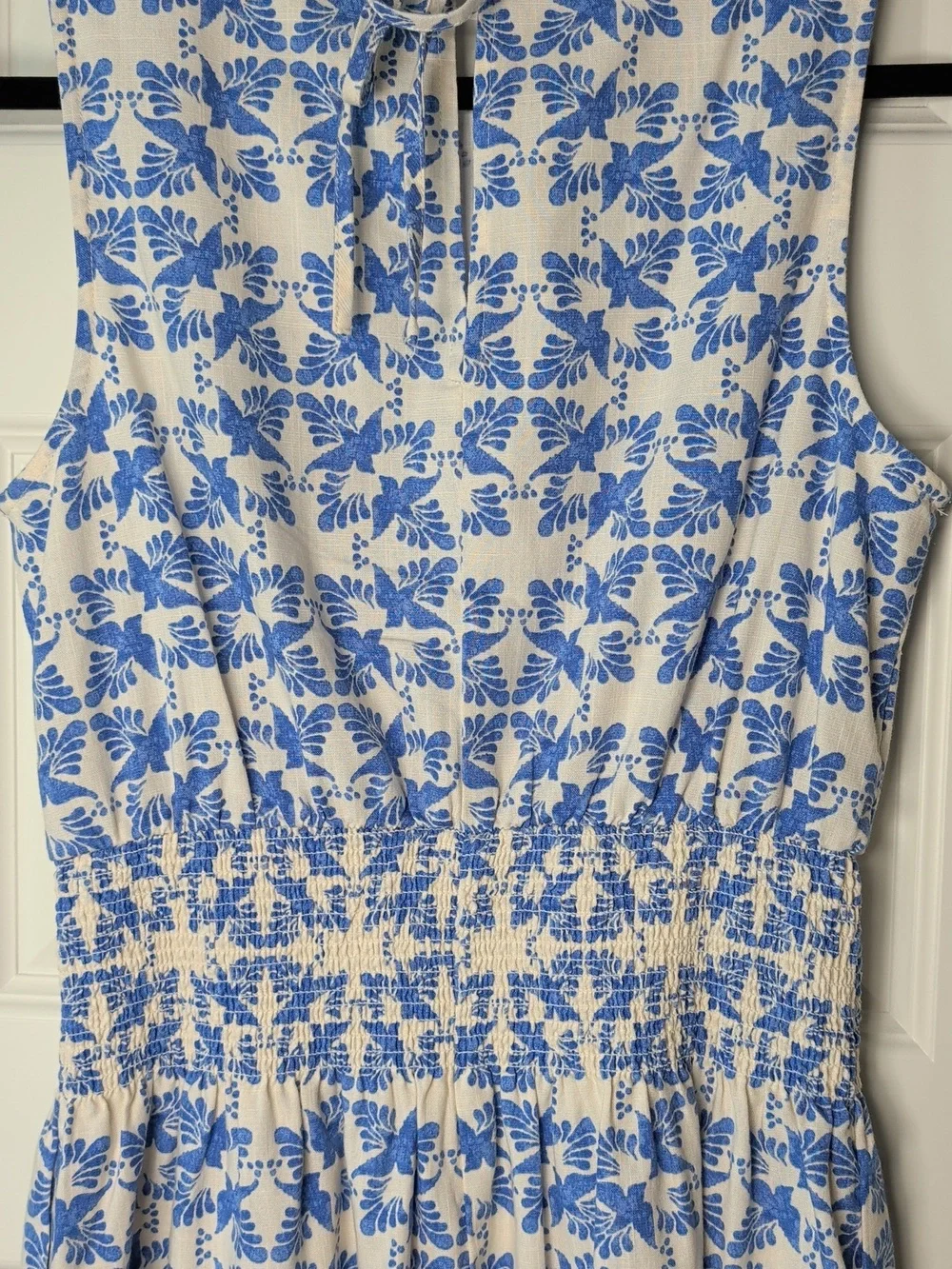 Universal Threads Blue Floral Sleeveless Smocked Waist Dress - Picture 7 of 9